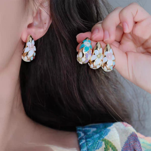 Flower Hollow Drop Earrings – Stylish Women’s Fashion Jewelry In Multiple Colors Pink, Orange, Purple, White, Blue, Red, Black, Green Flower Hollow Drop Earrings – Stylish Women’s Fashion Jewelry In Multiple Colors Pink, Orange, Purple, White, Blue, Red, Black, Green