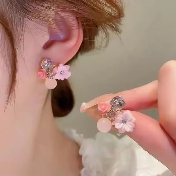 Flower Crystal Korean Earrings – Elegant Women’s Fashion Jewelry Flower Crystal Korean Earrings – Elegant Women’s Fashion Jewelry